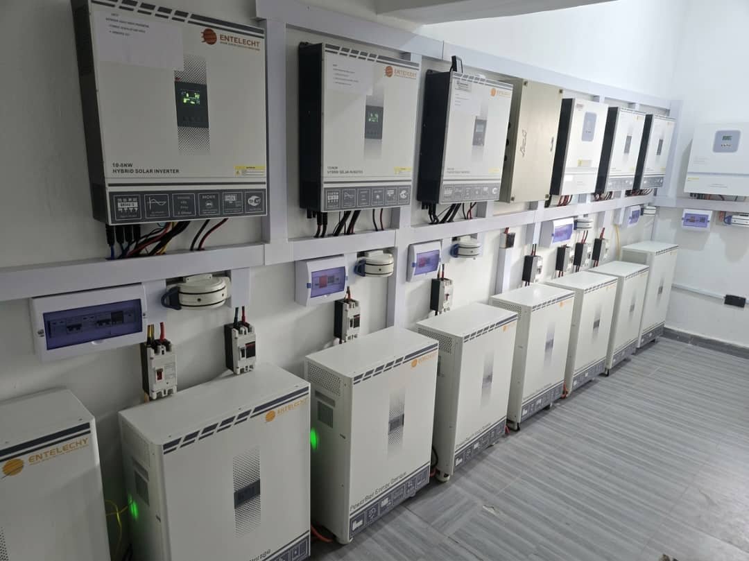Flowcrown’s Solar Power House 